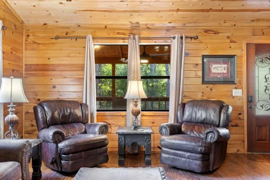 Misty Moonlight, Sleeps 4, Mountain Cabin Apartment Broken Bow Exterior photo